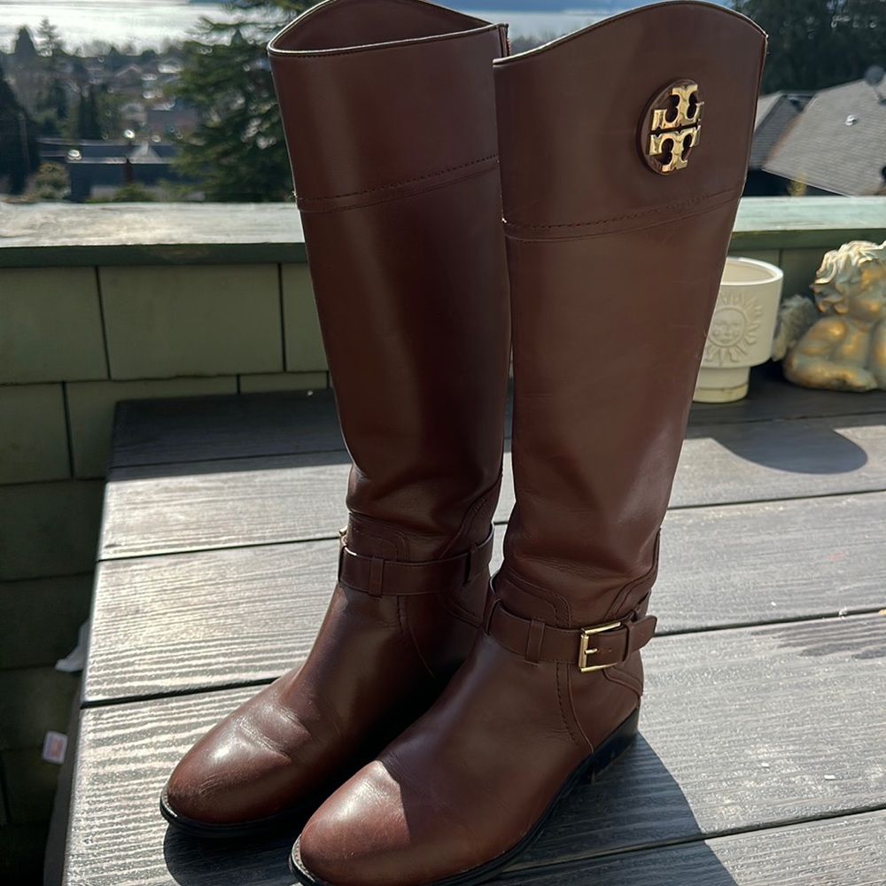 Tory Burch gently used boots size 8.5 Brown